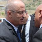 الحمد الله والوكالة الأمريكية للتنمية يفتتاحان شارع بيت إيبا- دير شرف في نابلس