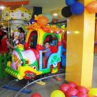 أبناء الشهداء والأسرى يفتتحون مدينة SUBWAY الحديثة للألعاب بمدينة غزة