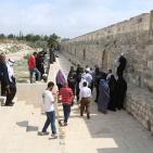 بالصور: برنامج مع الناس يزور باحات المسجد الأقصى المبارك