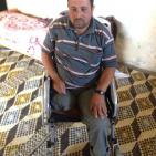 هل من حقي كرسي متحرك وقوت أطفالي؟