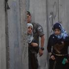 دخول المصلين الى القدس في الجمعة الثالثة من رمضان عبر حاجز قلنديا