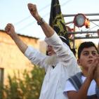 الشيخ خضر عدنان يتنفس الحرية من جديد