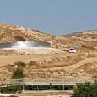 هو الثاني خلال يومين...الإحتلال يخطر بوقف بناء خزان مياه في كردلة بالأغوار