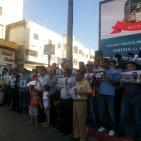 اعتصام مع الأسير علان وسط الخليل