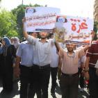 الأكبر منذ 67 عاما.. أكثر من 10 الاف موظف في الاونروا يحتجون على سياستها