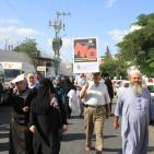 الأكبر منذ 67 عاما.. أكثر من 10 الاف موظف في الاونروا يحتجون على سياستها