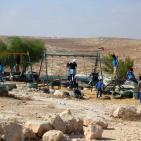 بالصور: أطفال سوسيا يتحدون أوامر الهدم ووزير التربية والتعليم يطلق العام الدراسي من مدرستهم