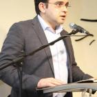 الروائي أنور حامد في ضيافة محمود درويش