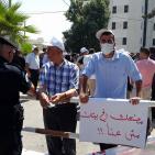 اعتصام  امام مجلس الوزراء لرفض استملاك اراضي واقامة مصنع اسمنت في اراضي طولكرم