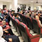 توزيع مكرمة الرئيس على أوائل طلبة الثانوية العامة في نابلس