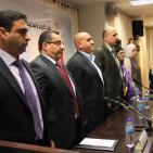 توزيع مكرمة الرئيس على أوائل طلبة الثانوية العامة في نابلس