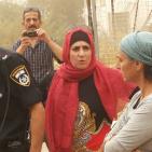 نورا نصار مديره مدرسة قرطبه في البلدة القديمه في مدينة الخليل والاسرة التربوية تدخل المواد الغذائيه للطلبة رغم انف المستوطنيين