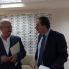 رئيس جامعة بيرزيت يعقد مؤتمرا صحفيا في الجامعة