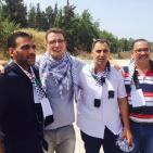 وفد مقدسي  باستقبال الاسير المحرر عمر شلبي امام سجن مجدو