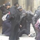 تكسير كاميرات ..... ومصادره هويات واوامر استدعاء واعتقالات بحق صحفي القدس