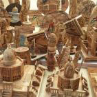 معروضات في مهرجان العنب في الخليل