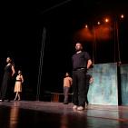 عرض للمسرحية الغنائية حادي القوافل في قصر الثقافة في رام الله