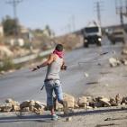 مواجهات بين قوات الإحتلال وشبان في مخيم الجلزون شمال رام الله