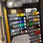 الفكرة لم تمت ولن تمت وان رحل صاحبها تبقى الفكرة وانتشارها مسرحا ورسما للفنان الراحل ابراهيم سابا