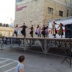 فرقة الهدف للدبكة  الشعبية و فرقة كنعان للتراث والفنون الشعبية في سوق الحرجة رام الله