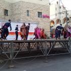 فرقة الهدف للدبكة  الشعبية و فرقة كنعان للتراث والفنون الشعبية في سوق الحرجة رام الله