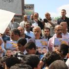 معلمو وطلبة الخليل في وقفة تضامنية مع الأقصى