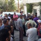 موظفو بلدية دورا ينظمون وقفة تضامنية على قانون التسكين