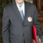 الرئيس التونسي  الباجي السبسي  يكرم السفير  سلمان الهرفي بمنحه وسام الجمهورية من الدرجة الاولى