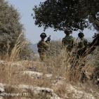 بلعين في مسيراتها  والاحتلال بقمعه