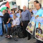 وقفة تضامنية في نابلس مع الأسرى المضربين عن الطعام في سجون الاحتلال