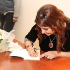 اطلاق الكاتبه إيمان زياد، كتابها 'شامة بيضاء' في متحف محمود درويش بمدينة رام الله.