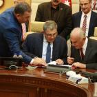 صور: توقيع مشروع للبحث العلمي بين الجامعة الاردينة وجامعة القدس ومؤسسة منيب المصري