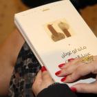 الشاعر ماجد ابو غوش  يطلق روايته عسل الملكات في متحف درويش - رام الله