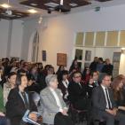 إياس يوسف ناصر يوقع ديوان 