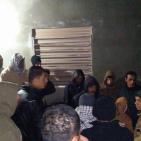 صور: عائلة تنجو من هجوم للمستوطنين شرق نابلس