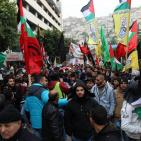 بالصور: الآلاف يُشيعون جثمان الشهيدة أشرقت قطناني من مخيم عسكر في نابلس