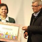 تكريم  المناضله  عايشه عودة عن كتابها  احلام  الحريه  في متحف درويش