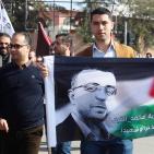 وقفة وخيمة تضامن بغزة مع الأسير الصحفي 