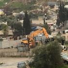 صور - الاحتلال يهدم بناية قيد الانشاء في القدس