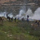 مواجهات قرب سجن عوفر غربي رام الله تضامننا مع الاسرى