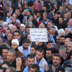 آلاف المعلمين يتعصمون أمام مقر مجلس الوزراء برام الله