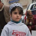 الصحفيون والمعلمون المضربون وأطفال الخليل في وقفة تضامنية مع القيق