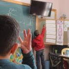 الأطفال الصم مصيرهم معلق بقرار حكومي ...!!