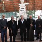 وضع إكليل الور في مقبرة الشهداء بالخليل بالذكرى 22 لمجزرة الحرم الابراهيمي