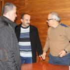 الكاتب  اسامه العيسه  يوقع روايته 