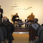 الكاتب  اسامه العيسه  يوقع روايته 