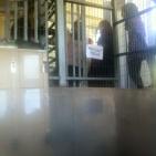 اعتقال والدة الأسير مؤيد أبو ميالة عند سجن مجدو