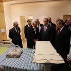 الرئيس محمود عباس يفتتح المستشفى الاستشاري العربي