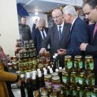 رئيس الوزراء يفتتح معرض “غذاؤنا 2016” في البيرة