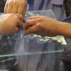 الخليل: اطلاق حملة جمع التبرعات لمركز خالد الحسن لعلاج السرطان